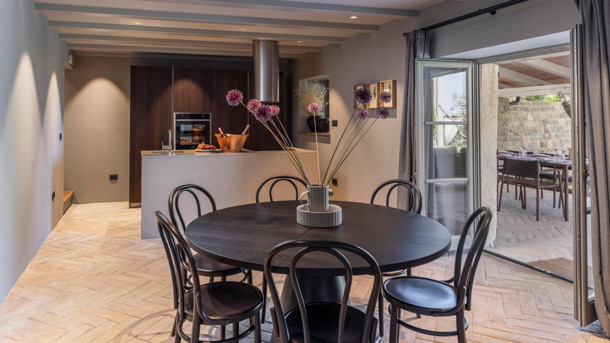 San Canzian Hotel & Residences - Small Luxury Hotels Of The World Buje Ruang foto